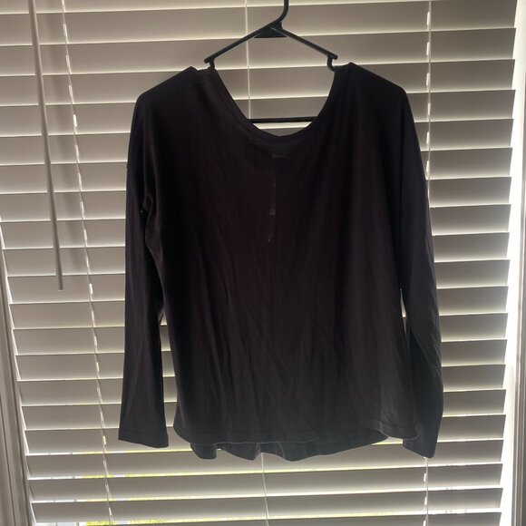 Apana M Athleisure Top - Picture 4 of 12